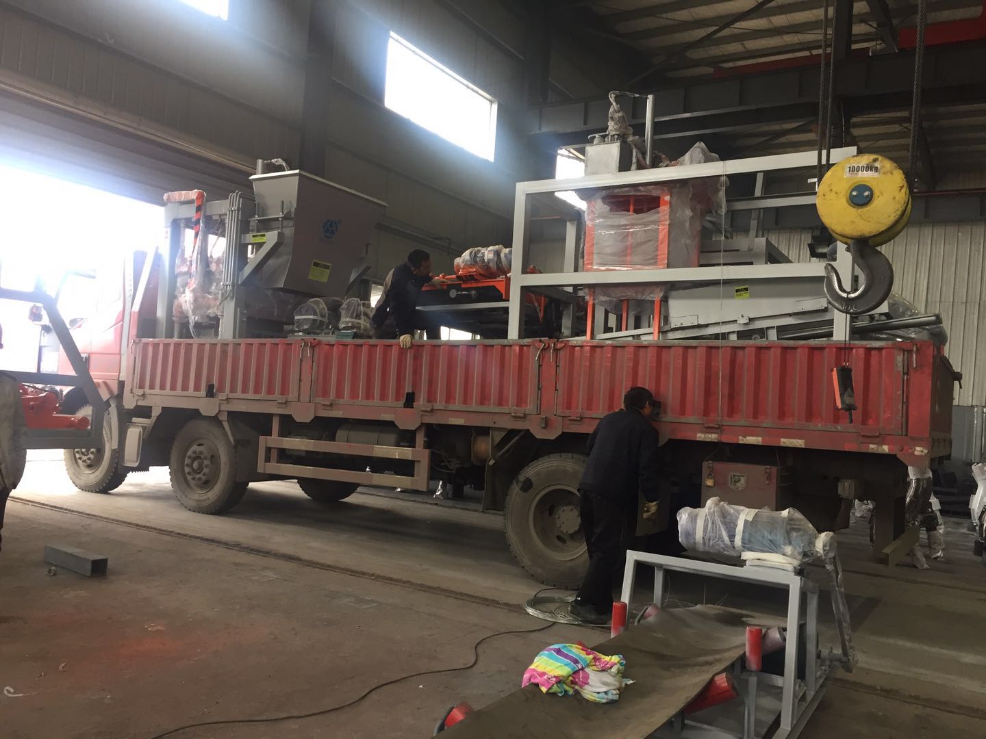 湖南省漣源市白馬山鎮(zhèn)石總訂購的QTY5-15今天發(fā)貨啦！
